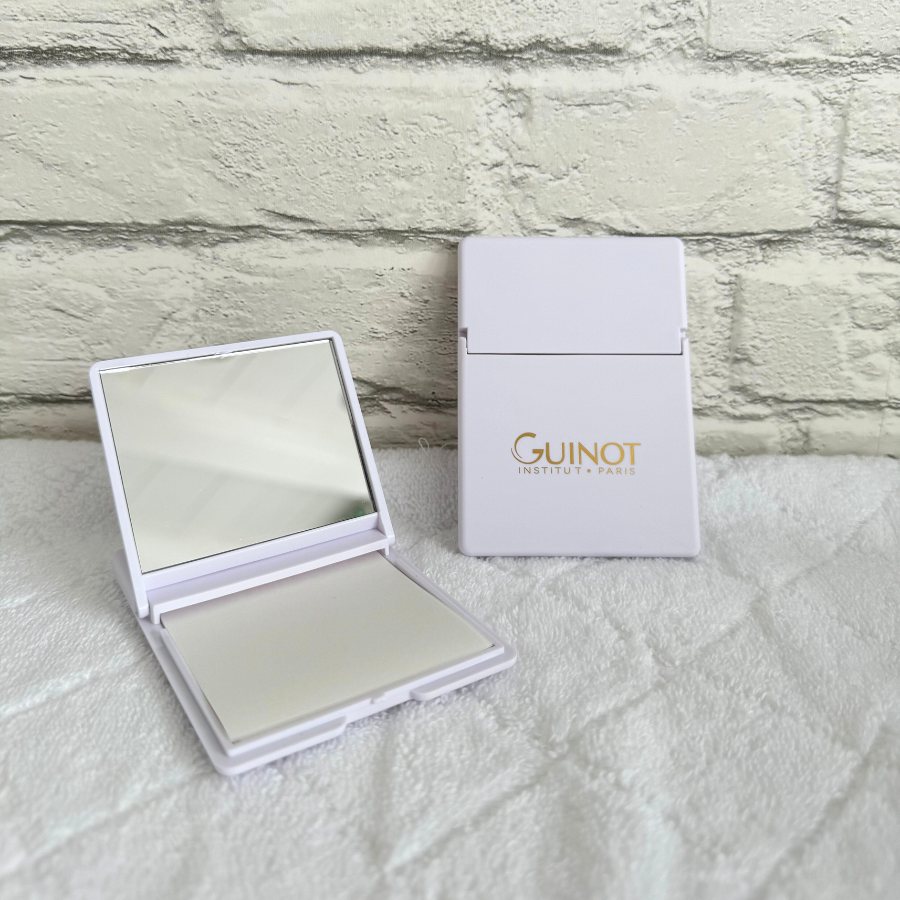 GIFT - Papiers Matifiants Guinot x50