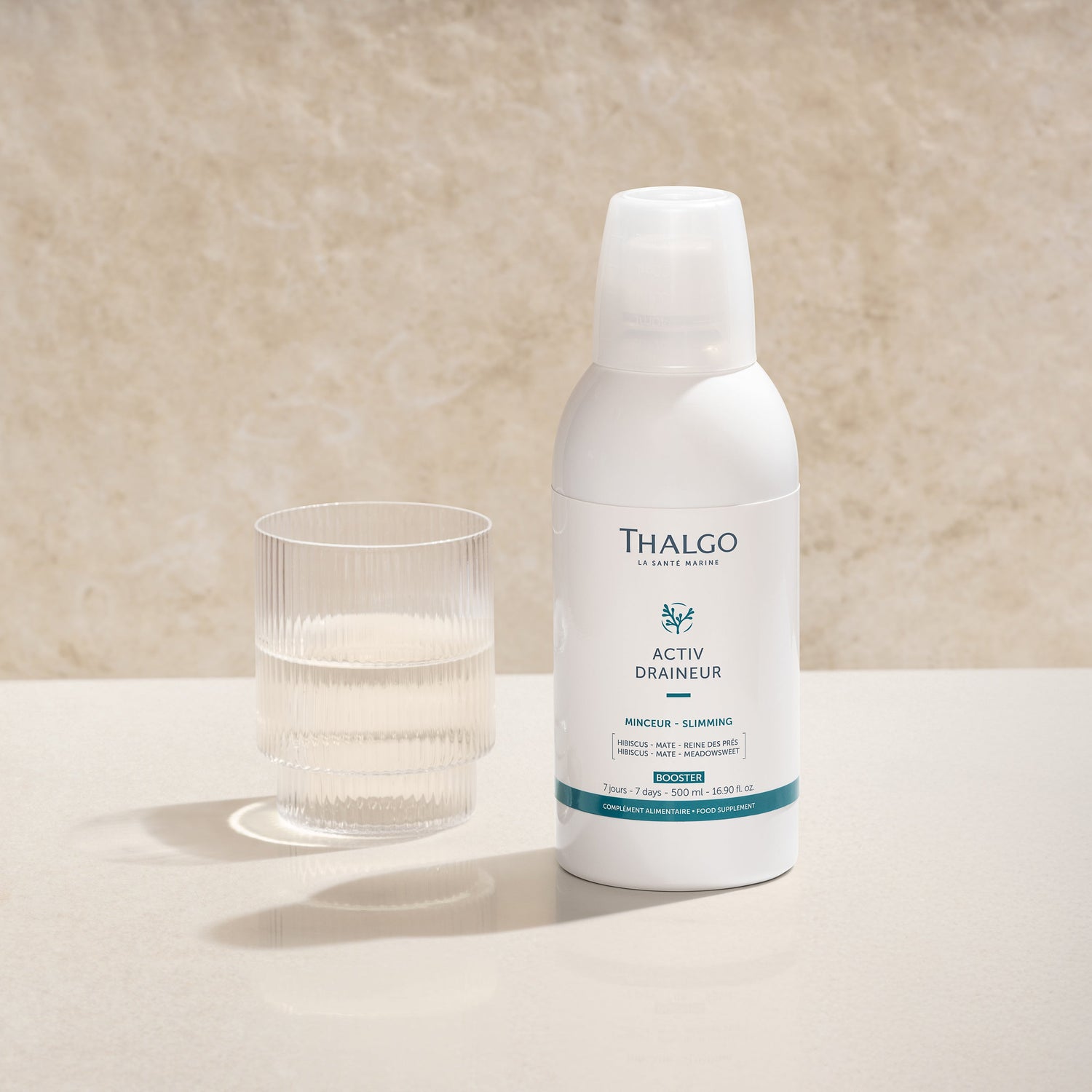 Complément Alimentaire Activ Draineur Thalgo, bouteille de 500ml, cure de 7 jours.