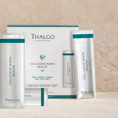 Boîte de 21 sticks de Collagène Marine Beauté Thalgo, cure de 21 jours pour une peau repulpée, éclatante et lissée. Idéal dès 40 ans.